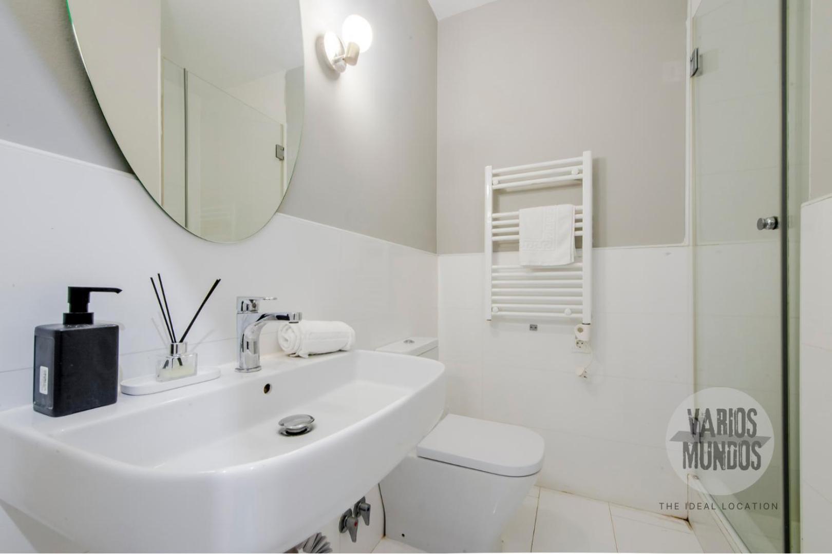 Confort Madrileno Para 8 En Tirso De Molina E2 Ngoại thất bức ảnh